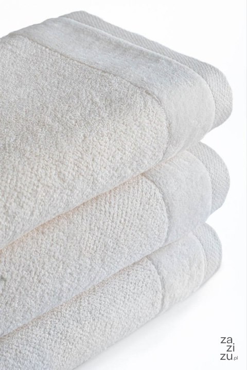 Ręcznik bawełniany VITO 70 x 140 cm CREAM 100% bawełna Ręcznik bawełniany VITO 70 x 140 cm CREAM 100% bawełna