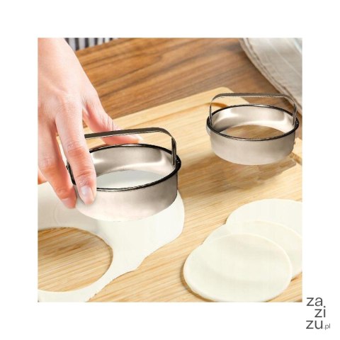 Wykrawacz wycinak do ciasta pierogów forma do smażenia jaj okrągła 10 cm Wykrawacz wycinak do ciasta pierogów forma do smażenia jaj okrągła 10 cm