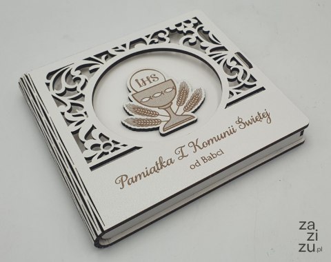 Album kwadrat KOMUNIA OD BABCI NR. 8 Album kwadrat KOMUNIA OD BABCI NR. 8