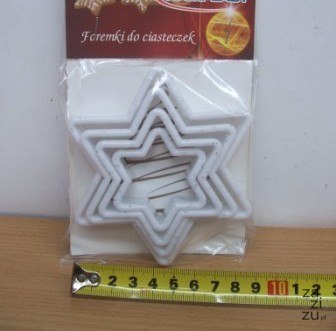 Foremki - wykrawacze plastikowe gwiazdki 4szt. Foremki - wykrawacze plastikowe gwiazdki 4szt.