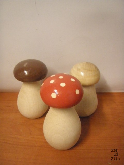 Dziadek do orzechów grzybek muchomorek 10 cm. DGM Dziadek do orzechów grzybek muchomorek 10 cm. DGM
