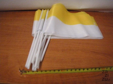 Flaga żółto-biała 12szt. PAPIESKA Flaga żółto-biała 12szt. PAPIESKA