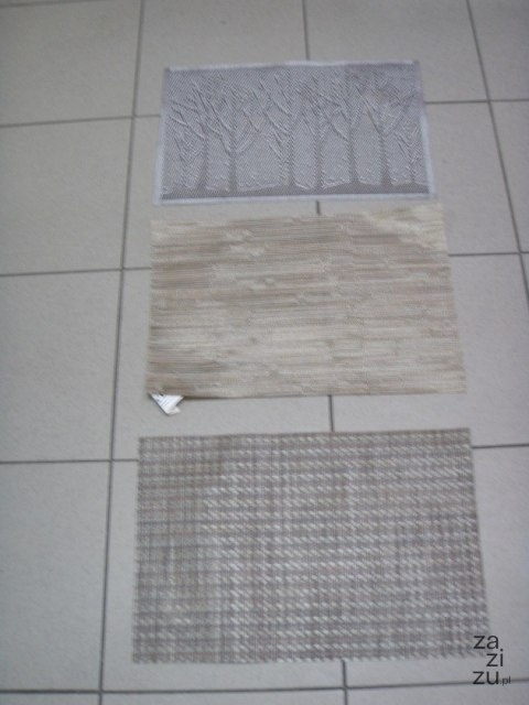Mata 12szt stołowa 30x45 dekoracyjna Mata 12szt stołowa 30x45 dekoracyjna
