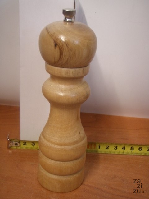 Młynek drewniany do pieprzu 006A-4 Młynek drewniany do pieprzu 006A-4