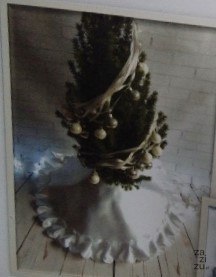 Obrus falbanka pod choinkę FI-90 Obrus falbanka pod choinkę FI-90
