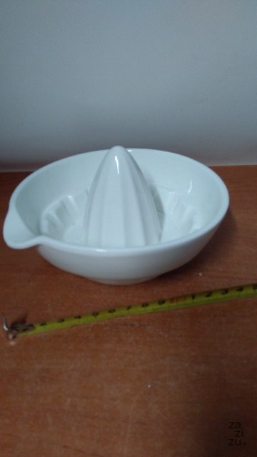 Wyciskacz do cytrusów biała porcelana YM13-10 Wyciskacz do cytrusów biała porcelana YM13-10