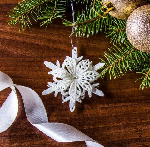 Zawieszka 3D ŚNIEŻYNKA BIAŁA 11cm Zawieszka 3D ŚNIEŻYNKA BIAŁA 11cm