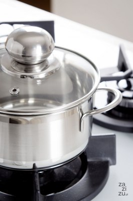 Garnek 1,2l. ze stali nierdzewnej + szklana pokrywka fi-14 CITY Garnek 1,2l. ze stali nierdzewnej + szklana pokrywka fi-14 CITY