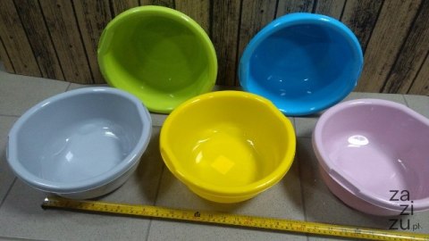 Miska plastikowa z uszami 3,5l. Miska plastikowa z uszami 3,5l.