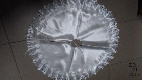 Obrus falbanka pod choinkę fi-60cm Obrus falbanka pod choinkę fi-60cm