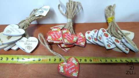 Serce wiszące białe/czerwone 4 x 4 cm, 10szt BABCIA Serce wiszące białe/czerwone 4 x 4 cm, 10szt BABCIA