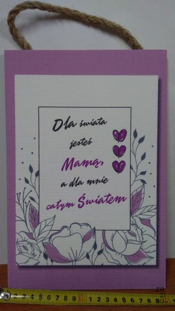 Tabliczka/obraz do zawieszenia 20x30 DLA ŚWIATA JESTEŚ MAMĄ A DLA MNIE CAŁYM ŚWIATEM Tabliczka/obraz do zawieszenia 20x30 DLA ŚWIATA JESTEŚ MAMĄ A DLA MNIE CAŁYM ŚWIATEM