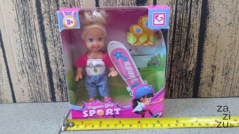 Lalka 11cm na deskorolce HRL17 Lalka 11cm na deskorolce HRL17