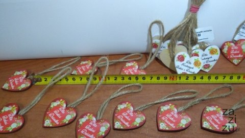 Serce wiszące 10szt BABCIA, 4 x 4 cm Serce wiszące 10szt BABCIA, 4 x 4 cm