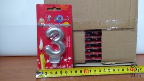 Świeczka 24szt cyfra srebrna ,,3'' Świeczka 24szt cyfra srebrna ,,3''