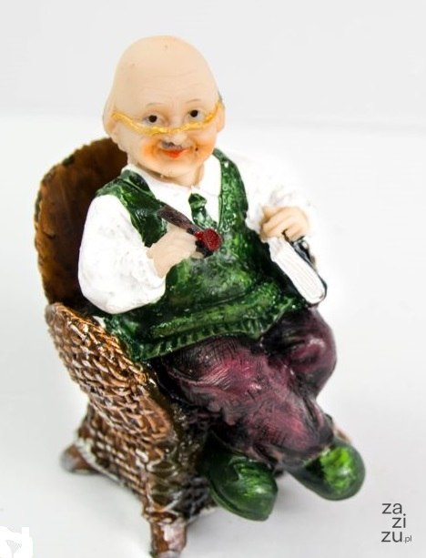 Figurka dziadek na fotelu 11 cm | 2106/d Figurka dziadek na fotelu 11 cm | 2106/d