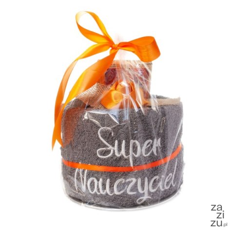 Ręcznik szary haftowany "Super Nauczyciel" i czekolada podziękowania w ozdobnym opakowaniu DIL-P-1R-TORT-NAU-EL Ręcznik szary haftowany "Super Nauczyciel" i czekolada podziękowania w ozdobnym opakowaniu DIL-P-1R-TORT-NAU-EL