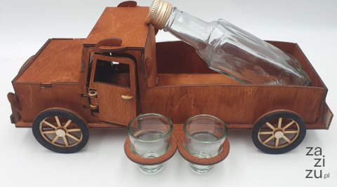 Karafka auto + 6 kieliszków 18 urodziny Karafka auto + 6 kieliszków 18 urodziny