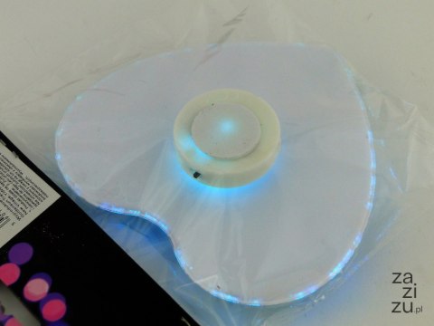 Lampka led w kształcie serca z obrazkiem 18x15x3,5cm jednorożec, flaming Lampka led w kształcie serca z obrazkiem 18x15x3,5cm jednorożec, flaming