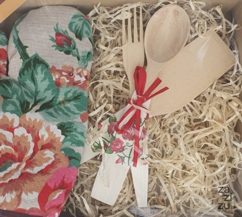 Zestaw rękawica + sztućce drewniane dla Mamy kwiaty 36 x 28 cm. | P1426P Zestaw rękawica + sztućce drewniane dla Mamy kwiaty 36 x 28 cm. | P1426P