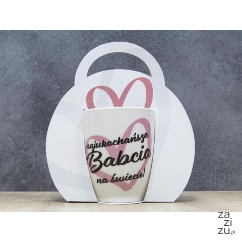 Kubek w torebce 340ml NAJUKOCHAŃSZA BABCIA 0643 Kubek w torebce 340ml NAJUKOCHAŃSZA BABCIA 0643
