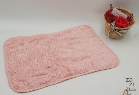 Miś z ręcznika frotte + kwiaty w koszyczku dla Wspaniałej Kobiety Miś z ręcznika frotte + kwiaty w koszyczku dla Wspaniałej Kobiety