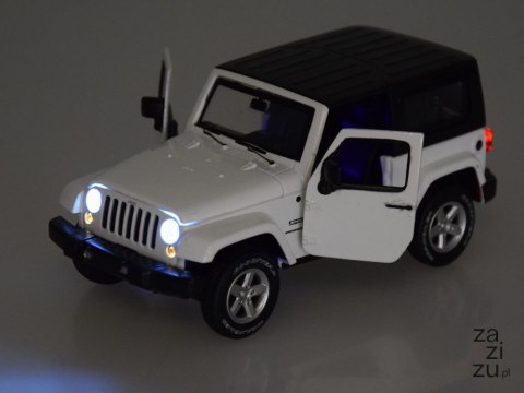 Auto metalowe terenowe Jeep Wrangler metalowy 1:32 MSZ ZA3751 Auto metalowe terenowe Jeep Wrangler metalowy 1:32 MSZ ZA3751